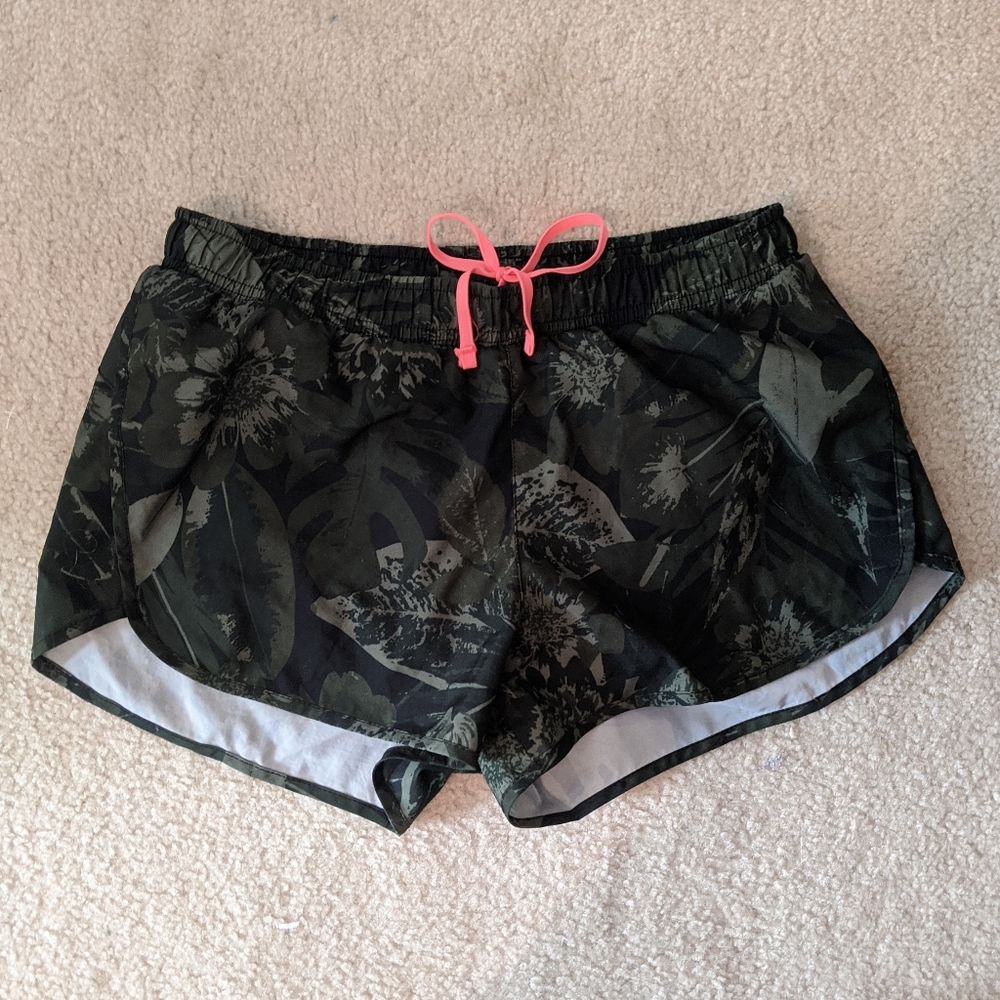 Camo Exercise Shorts 🏃 🏋️